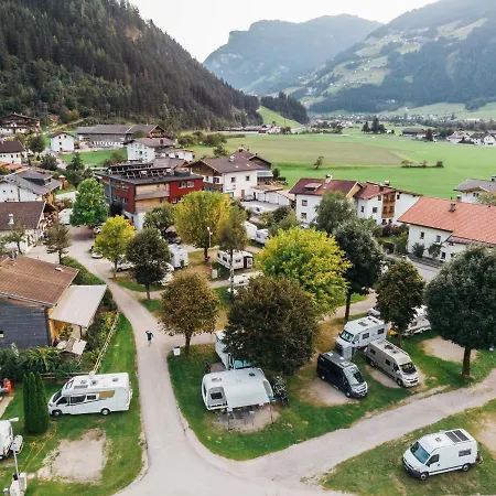 Apparthaus & Hofer *