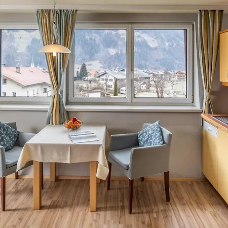 Apparthaus & Hofer Διαμέρισμα *